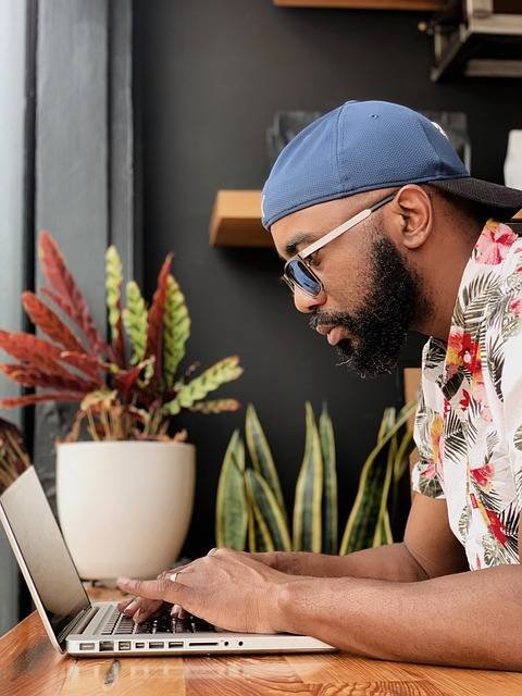 Les astuces pour maintenir un équilibre entre vie professionnelle et vie privée en télétravail